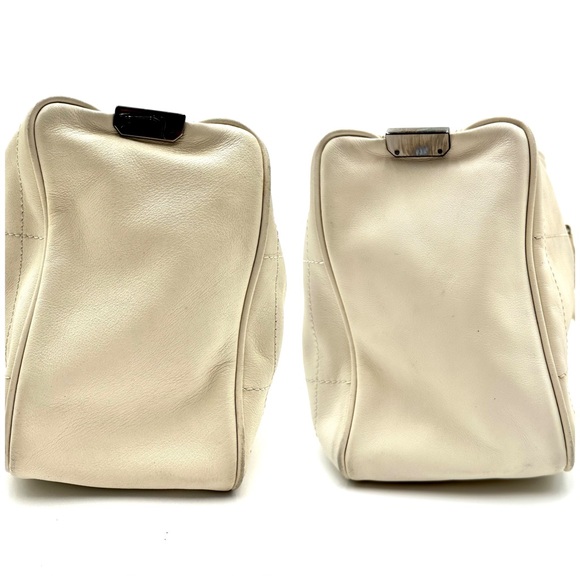 Auth Chanel White Chocolate Bar - Picture 7 of 15